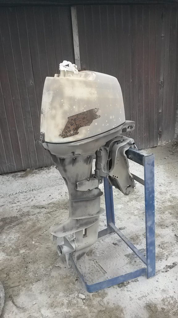 puhastatud paadimootor