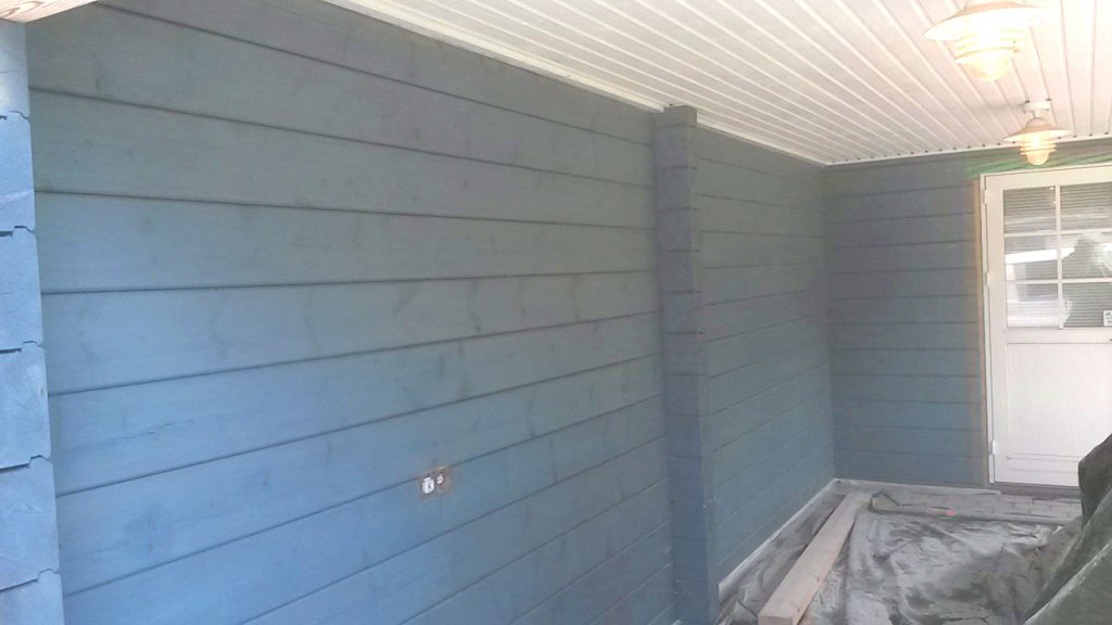 sinine puitgaraaz enne tööd